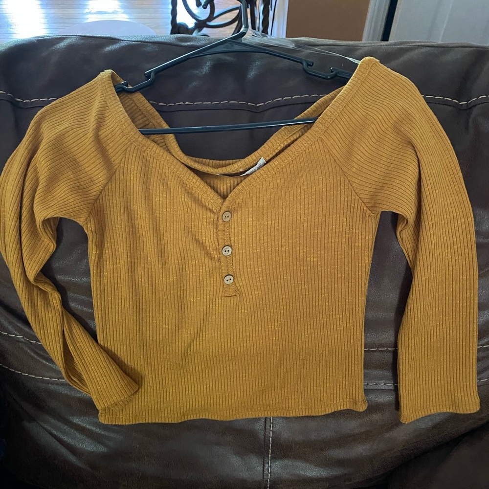 Crop top - off the shoulder